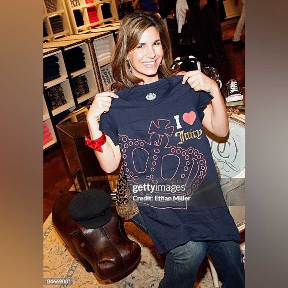 ⭐️VINTAGE⭐️ RARE Juicy Couture Y2K shirt